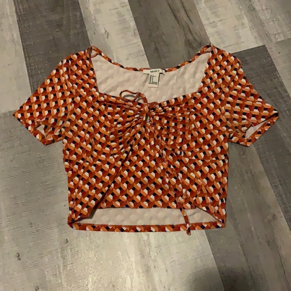 Crop top